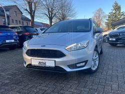 Grau Gebraucht 2015 Ford Focus Trend Kombi | 3.950 € (Guter Preis)