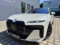 Mineralweiss metallic Gebraucht 2024 BMW 740 M Sport Limousine | 104.720 € (Fairer Preis)