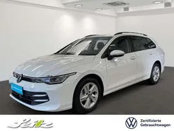Pure white Gebraucht 2024 VW Golf VIII Life Kombi | 23.548 € (Guter Preis)