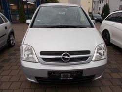 Silber Gebraucht 2004 Opel Meriva Enjoy Van / Kleinbus | 2.690 € (Etwas zu teuer)