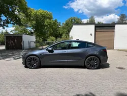 Grau Gebraucht 2022 Tesla Model 3 Performance Limousine | 28.900 € (Superpreis)