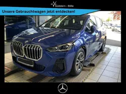 Blau Gebraucht 2022 BMW 220 Active Tourer M Sport Van / Kleinbus | 31.440 € (Fairer Preis)