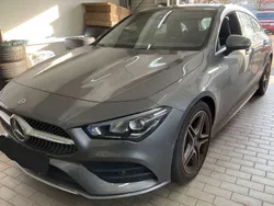 Grau Gebraucht 2024 Mercedes CLA200 Shooting Brake AMG Kombi | 30.999 € (Guter Preis)