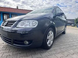 Schwarz Gebraucht 2004 VW Touran Highline Van / Kleinbus | 3.990 € (Etwas zu teuer)