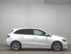 Weiss Gebraucht 2019 Mercedes B180 Style Van / Kleinbus | 17.980 € (Fairer Preis)