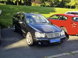 Schwarz Gebraucht 2006 Mercedes C350 Avantgarde Kombi | 3.600 € (Superpreis)