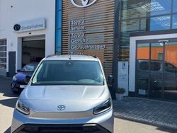 Silber Gebraucht 2024 Toyota Proace Verso City Kombi | 31.900 € (Teuer)