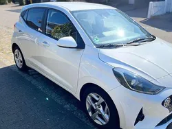 Weiß Gebraucht 2020 Hyundai i10 Style Kleinwagen | 13.900 € (Fairer Preis)