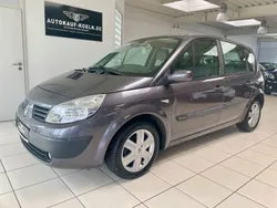 Grau Gebraucht 2005 Renault Scénic II Dynamique Van / Kleinbus | 2.590 € (Teuer)