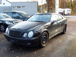 Schwarz Gebraucht 2001 Mercedes CLK200 Avantgarde Coupé | 1.999 € (Superpreis)