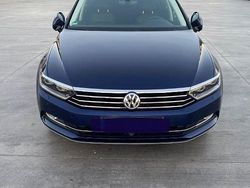 Blau Gebraucht 2018 VW Passat Highline Limousine | 18.900 € (Fairer Preis)