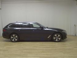 Schwarz Gebraucht 2023 BMW 520 Kombi | 27.980 € (Superpreis)
