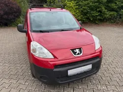 Rot Gebraucht 2010 Peugeot Partner Comfort Van / Kleinbus | 5.299 € (Fairer Preis)