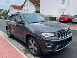 Grau Gebraucht 2015 Jeep Grand Cherokee Overland SUV | 10.800 €