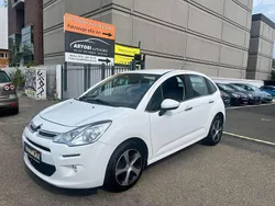 Weiß Gebraucht 2016 Citroën C3 SELECTION Kleinwagen | 5.999 €
