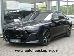Carbonschwarz Gebraucht 2024 BMW i7 M Sport Limousine | 85.900 € (Superpreis)