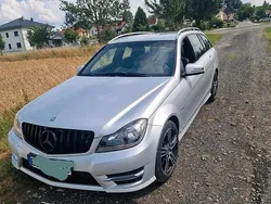 Silber Gebraucht 2014 Mercedes 220 Kombi | 8.650 €