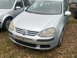 Silber Gebraucht 2004 VW Golf V Limousine | 950 € (Guter Preis)