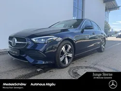 Blau Gebraucht 2022 Mercedes C220 Avantgarde Limousine | 32.640 € (Etwas zu teuer)