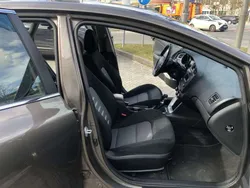 Beige Gebraucht 2013 Kia Ceed Vision Kleinwagen | 5.500 € (Guter Preis)
