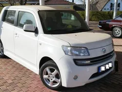 Weiß Gebraucht 2009 Daihatsu Materia Van / Kleinbus | 5.950 €