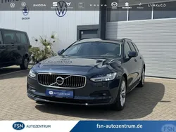 Blau Gebraucht 2022 Volvo V90 Momentum Kombi | 33.990 € (Superpreis)