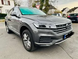 Grau Gebraucht 2022 VW Touareg Atmosphere SUV | 39.000 € (Superpreis)
