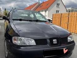 Schwarz Gebraucht 2002 Seat Ibiza Limousine | 850 € (Guter Preis)