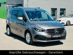 Grau Gebraucht 2024 Mercedes T180 Edition Van / Kleinbus | 34.900 €