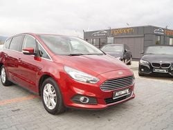 Rot Gebraucht 2019 Ford S-MAX Titanium Van / Kleinbus | 16.890 € (Superpreis)