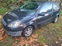Schwarz Gebraucht 2006 Ford Fiesta Kleinwagen | 1.400 € (Fairer Preis)