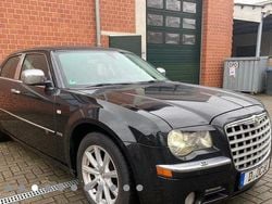 Schwarz Gebraucht 2010 Chrysler 300 Limousine | 4.500 €