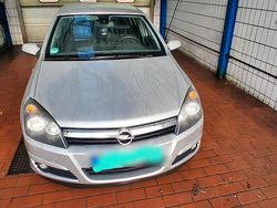 Andere farben Gebraucht 2004 Opel Astra Limousine | 3.350 € (Etwas zu teuer)