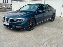 Blau Gebraucht 2019 VW Passat Elegance Limousine | 17.800 € (Fairer Preis)