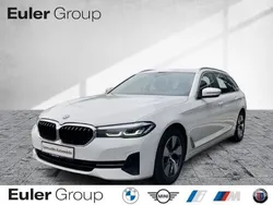 Weiss Gebraucht 2020 BMW 520 Kombi | 26.277 € (Guter Preis)