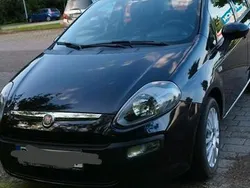 Schwarz Gebraucht 2012 Fiat Punto Kleinwagen | 3.100 € (Guter Preis)