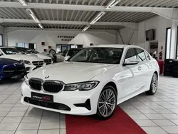 Weiß Gebraucht 2020 BMW 330 Advantage Limousine | 28.449 € (Fairer Preis)