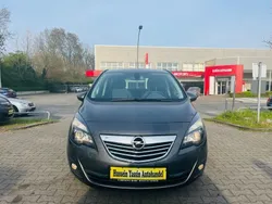 Grau Gebraucht 2012 Opel Meriva Innovation Van / Kleinbus | 6.500 € (Fairer Preis)