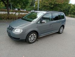 Grau Gebraucht 2006 VW Touran Trendline Van / Kleinbus | 1.999 € (Fairer Preis)