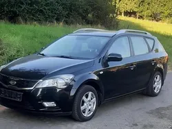 Schwarz Gebraucht 2010 Kia Ceed 2 Kombi | 2.750 € (Superpreis)