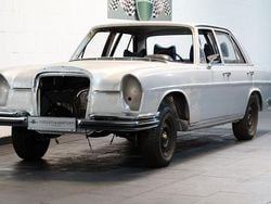 Grün Gebraucht 1971 Mercedes 280 SE Limousine | 25.000 €