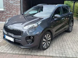 Grau Gebraucht 2016 Kia Sportage Spirit SUV | 16.200 € (Fairer Preis)