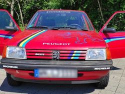 Rot Gebraucht 1990 Peugeot 205 Kleinwagen | 2.999 €