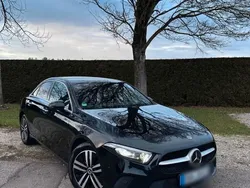 Schwarz Gebraucht 2020 Mercedes A200 AMG line Limousine | 17.800 € (Superpreis)