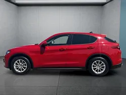 Rot Gebraucht 2019 Alfa Romeo Stelvio SUV | 22.849 € (Guter Preis)