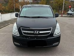 Schwarz Gebraucht 2011 Hyundai H-1 Van | 13.999 € (Teuer)