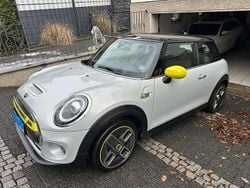 Silber Gebraucht 2020 Mini Cooper SE Kleinwagen | 13.888 € (Fairer Preis)