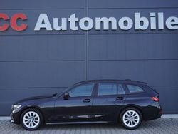 Schwarz Gebraucht 2022 BMW 318 Advantage Kombi | 19.880 € (Guter Preis)