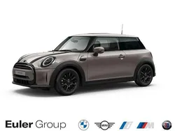 Grau Gebraucht 2022 Mini Cooper Kleinwagen | 21.899 € (Etwas zu teuer)