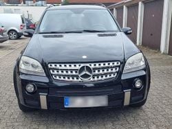 Schwarz Gebraucht 2008 Mercedes ML320 Style SUV | 10.500 € (Etwas zu teuer)